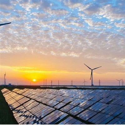 Stay Cool with Solar: Spolehlivá řešení klimatizace pro Afriku od EDOBO