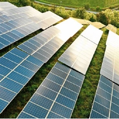 Velké projekty úložiště využívající čistou energii, jako je větrná a solární ...