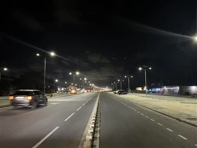 Osvětlení cesty: Edobo Solar Street Lampy osvětlují novou kapitolu pro Benin